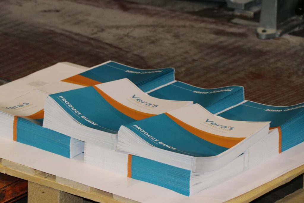 SCREEN OFFSET PRINTING 010318015 Saddle Stitching Booklets